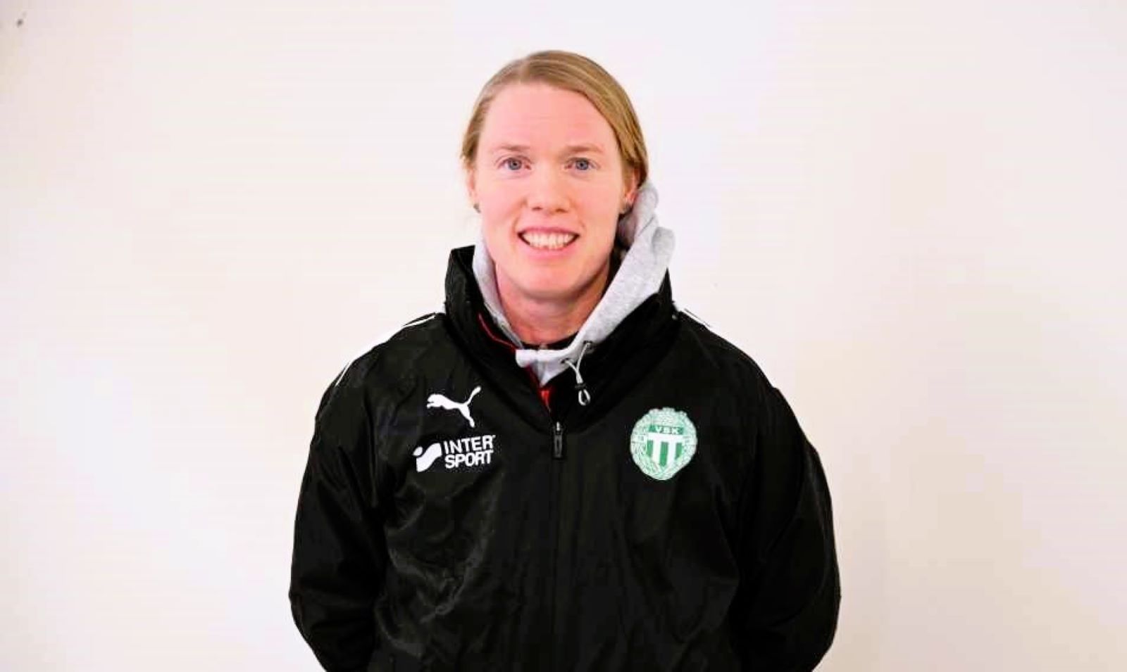 Klart: Hedvig Lindahl ansluter till VSK som assisterande tränare